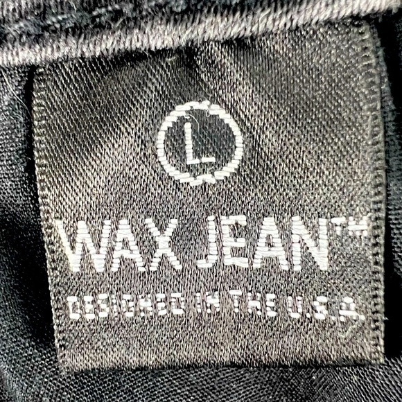 Wax Jean Black Cuffed Hem Jean Shorts Size Large Women’s - Picture 4 of 5